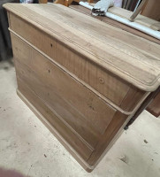 /album/galerie-de-photos-03-meuble-bas-credence-buffet-meuble-de-metier-commode-bahut/commode-sablee-jpg/